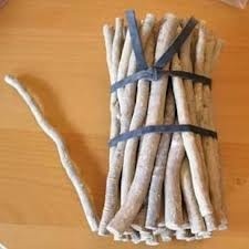 BioAura Herbal Tooth Stick Blanqueamiento orgánico Cuidado de las encías naturales Higiene dental Respetuoso con el medio ambiente Aliento fresco Cepillo de dientes de madera Miswak - Product Image 3