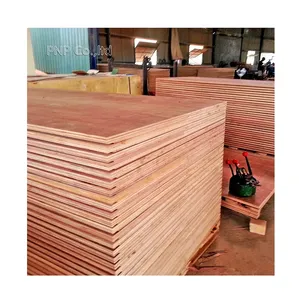 Vietnam al por mayor barato madera contrachapada impermeable 28mm suelo contenedor tamaño 2400x1160mm Peso 59Kg cara lisa