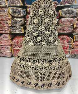 Venta al por mayor precio de moda Georgette hilo secuencia trabajo Lehenga Choli estilo indio fiesta desgaste étnico prenda con Dupatta - Product Image 3