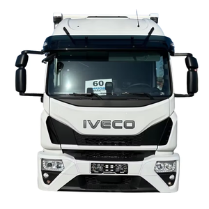 Nouveau camion Euro Cargo 140E280 à transmission automatique, formule 4x2, avec benne à plateau et bâche. - Product Image 1