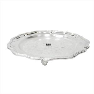 Plateau de service en métal massif de Style classique Vente chaude Forme de feuille Doux ou collations Plateau de service Vaisselle Plateau décoratif - Product Image 1