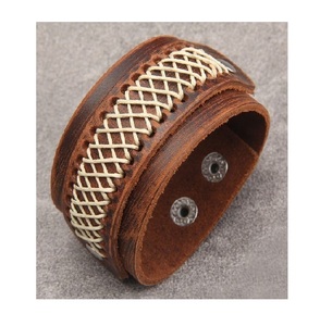 Nouvelle mode hommes large Bracelet en cuir véritable marron large manchette Bracelets & Bracelets Vintage Punk Bracelet hommes bijoux - Product Image 1