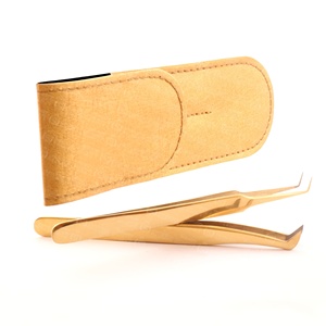 En utilisant des pinces à cils faites à la main, l'emballage réduit l'usure des pointes de pinces délicates pendant le voyage ou le stockage - Product Image 5