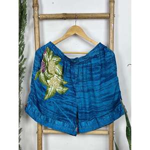 Boxers pour hommes style bohème en mélange de soie, coupe courte, pour la nuit, la détente, la plage et la maison - Product Image 1