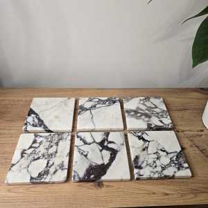Sous-verres carrés en marbre Calacatta Viola avec dos en liège, décoration intérieure, cuisine, salon - Product Image 5