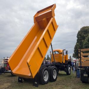 Camion à benne arrière de qualité supérieure, neuf, avec direction à droite, caméra arrière, livraison rapide, équipement lourd fiable pour les besoins du chantier - Product Image 3