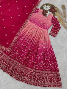 Robe de mariée indienne de créateur, robe Anarkali en soie Chinon avec fonction de séchage rapide pour les occasions festives - Product Image 4