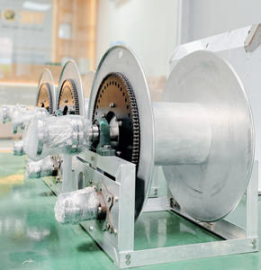Vietnam-Made 2 Inch Heavy Duty 273W Aluminum Aviation Hose Reel Multi Wrap OEM ODM Industrial Fluid <b>Petrol</b> <b>Service</b> <b>Equipment</b> - Product Image 4