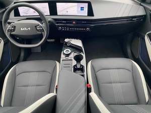 Clean Black 2024 Kia EV6 GT-Line AWD utilisé avec les sièges en cuir électriques Système de navigation Sièges chauffants Démarrage à distance Toit ouvrant - Product Image 5