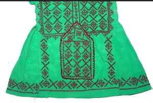 Vestido Banjara afgano antiguo Vintage bohemio único bordado a mano vestido ecológico con cuentas de lentejuelas y botones - Product Image 5