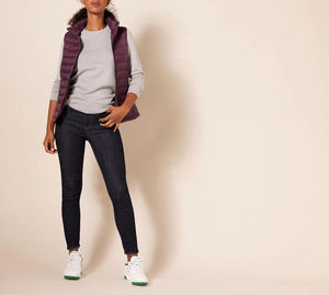 High Quality <b>Women's</b> Lightweight Waterproof Windproof Winter Wear Outwear Fashion Packable Puffer <b>Vest</b> For Sale OEM Design - Product Image 4