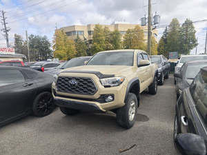 Toyota Tacoma TRD Off-Road Double Cabine 4x4 Utilisé Turbo V6 Pick-up 8L Boîte de vitesses automatique Cuir clair Faible kilométrage à vendre - Product Image 5