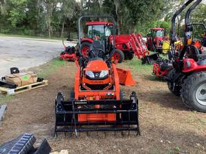 Mini Granja Kubota BX23S, Maquinaria Excavadora y Cargadora Frontal a Precio Económico - Product Image 5