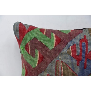 Oreiller Kantha en laine multicolore patchwork 16x16 pouces Coussin décoratif tissé avec motif vintage - Product Image 2