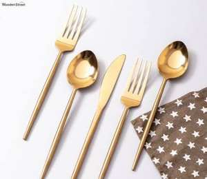 Couverts en laiton vintage modernes personnalisables, de haute qualité, meilleur design, pour la table à manger, l'hôtel, le restaurant ou les fêtes - Product Image 1