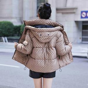 Femmes hiver chaud mi-long mince à capuche fermeture éclair Parkas à manches longues rembourré bouffée veste couleur unie fait peau de mouton coton - Product Image 3