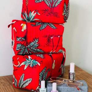 Meilleure qualité indien Floral fait à la main bloc imprimé coton réutilisable matelassé cosmétique voyage Voile pochette en gros trousse de toilette - Product Image 3