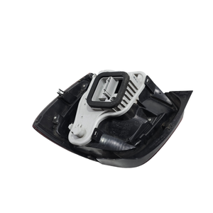 PAR DE LUZ TRASERA DE FRENO DERECHA Y IZQUIERDA VOLKSWAGEN Polo 5ª Serie 6R0945095N (09>17) - Product Image 6