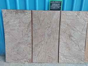 แผ่นหินอ่อนวีเนียร์ลายหินอ่อนเรนฟอเรสต์บราวน์แบบดั้งเดิม คุณภาพสูง หนา 2 มม. บางพิเศษ สำหรับตกแต่งผนังภายใน - Product Image 5