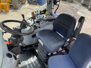 รถแทรกเตอร์การเกษตรที่มีประสิทธิภาพ T6.180 2017 nH ได้รับการดูแลอย่างดีพร้อมให้บริการอย่างเต็มที่ด้วยน้ำมันดีเซลและ175hp ไฮดรอลิกไหล - Product Image 3