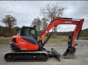 รถขุดขนาดเล็ก Kubota KX040-5 รุ่น Global Supply พร้อมสมรรถนะที่เชื่อถือได้ ระบบไฮดรอลิกที่แข็งแกร่ง - Product Image 2