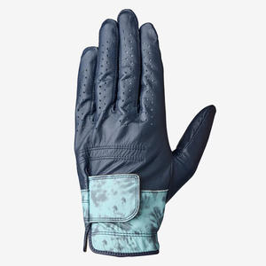 Gants de golf perforés ventilés avec étiquette d'impression de logo personnalisé en cuir Cabretta et options de personnalisation - Product Image 1