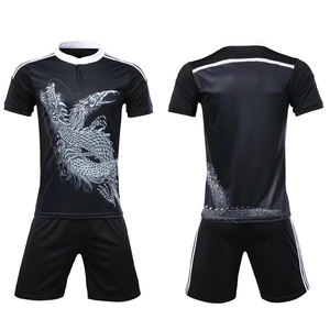 OEM haute qualité nouveaux uniformes de football imprimés par sublimation meilleure qualité conception personnalisée avec impression de logo nouvelle arrivée style ensemble - Product Image 3
