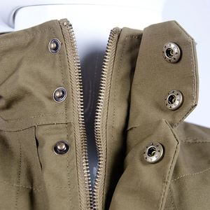 Chaqueta Táctica de Caza Color Caqui de Alta Calidad, Impermeable, Resistente al Viento, con Cuello Alto y Cierre Frontal con Logotipo, para Actividades al Aire Libre en Otoño - Product Image 6