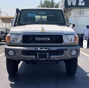 Commandez dès maintenant des <span class=keywords><strong>Toyota</strong></span> <span class=keywords><strong>Land</strong></span> <span class=keywords><strong>Cruiser</strong></span> 79 d'<span class=keywords><strong>occasion</strong></span>, double cabine, <span class=keywords><strong>pick</strong></span>-<span class=keywords><strong>up</strong></span>, automatique, conduite à gauche, intérieur foncé, moteur turbo, cuir, R21 - Product Image 2