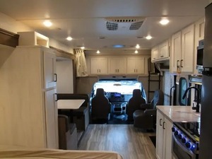 ผู้จัดจำหน่ายรถบ้านเคลื่อนที่รุ่น Guulf Stream Conquest 6250 คลาส C ปี 2025 - Product Image 3