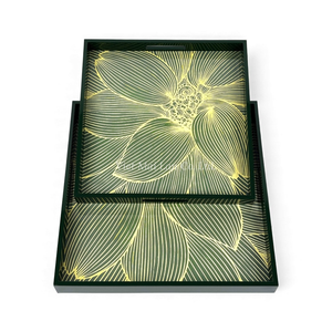 Plateau en laque à motifs floraux, fait à la main pour servir de la nourriture, la décoration de table et la décoration de la maison, fabriqué au Vietnam - Product Image 2