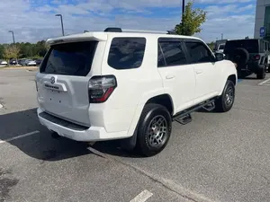 2019 Toyota 4 <b>Runner</b> SR5 - Product Image 2