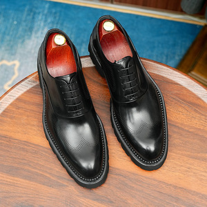 Zapatos Formales de Piel de Becerro de Lujo con Artesanía Hecha a Mano y Suaves para Bodas y Cenas de Gala para Hombres - Product Image 2