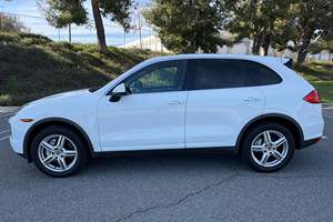 VOITURES D'OCCASION À VENDRE CayenneS 2014 - Product Image 5