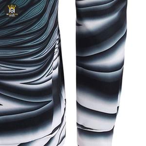 Pull à capuche Offres Spéciales avec logo personnalisé pour hommes Sweat à capuche surdimensionné sublimé à la mode avec des couleurs contrastées Sweats à capuche pour hommes teints en couleur unie - Product Image 4