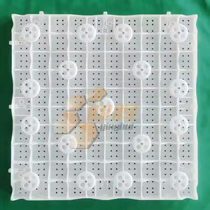 Dalles de protection de sol temporaires en plastique HDPE haute qualité, robustes, à emboîtement, pour utilisation en extérieur sur les terrains de sport - Product Image 3