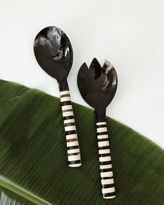 Cucharas de cuerno pequeñas al por mayor naturales hechas a mano para servir caviar para obsequios - Product Image 5