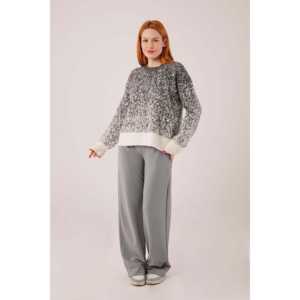 Pull décontracté noir en tricot orné de pierres en forme de pommier de neige, vente en gros - Product Image 3