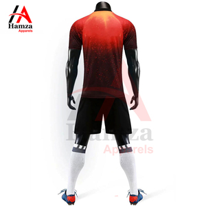 Nouveauté Uniforme de football unisexe Design personnalisé 100% polyester extensible léger respirant Vêtements de sport pour l'entraînement des fans - Product Image 6