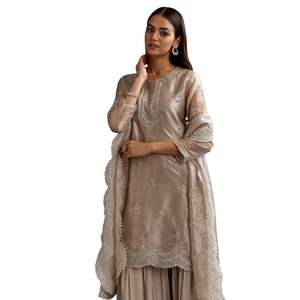 ดอกคัทดานาสีเทาและเลื่อมเคอร์ตาสำหรับงานหิน dupatta ในเนื้อเยื่อสำหรับโอกาสขายส่งหรูหรางานแต่งและจำนวนมาก - Product Image 3