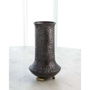 Jarrón de metal de diseño antiguo Premium clásico con trabajo intrincado y acabado antiguo para usar centro de mesa de hotel en casa a bajo costo - Product Image 1