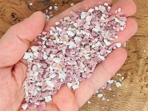 Tourmaline rose personnalisée Quartz brut naturel Pierre précieuse en vrac Mini bouteille avec des puces de cristal en vrac non traitées - Product Image 5