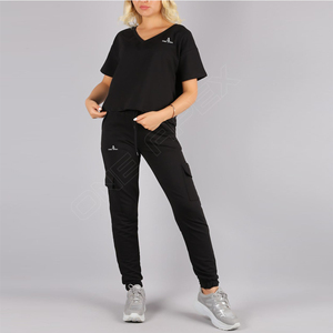 Ensemble survêtement pour femmes Logo personnalisé Couleur solide Vêtements de sport d'hiver décontractés Pantalon de survêtement pour femmes Ensembles 2 pièces - Product Image 4
