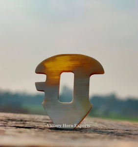 Venta al por mayor de púas de guitarra personalizadas, púas de cuerno de búfalo natural con diseños personalizados para mejorar la jugabilidad - Product Image 5