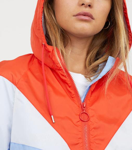 Vente en gros Veste coupe-vent pour femme en nylon active avec fermeture éclair Veste coupe-vent deux tons en nylon d'été pour femme avec pantalon Survêtement - Product Image 4