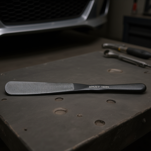 Cuchara de goma automotriz Hazet para eliminar abolladuras, diseño de corte unilateral - Product Image 3