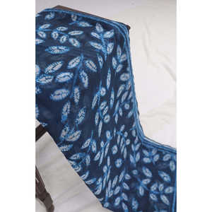 ผ้าคลุมไหล่ชีฟองผ้าฝ้ายน้ำหนักเบาพิมพ์ลายสีน้ำเงินสำหรับผู้หญิง ผ้าคลุมยาวทันสมัย พิมพ์ลายดิจิทัล เนื้อผ้านุ่ม ระบายอากาศได้ดี เหมาะสำหรับฤดูใบไม้ร่วง - Product Image 2