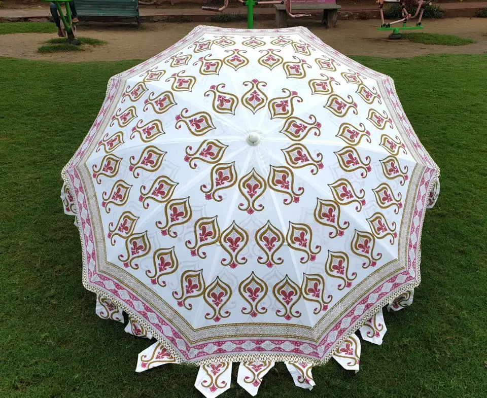 Parasols de plage bohème indiens, patios d'ombre de soleil, parapluie de jardin de conception de Buta de fleur de Mughal d'impression de bloc unique fait à la main