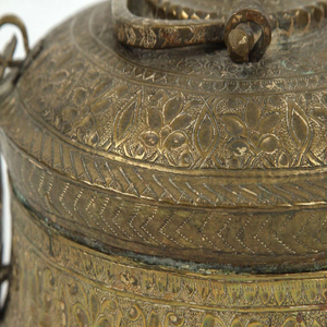 Venta al por mayor de alta calidad de cobre tallado indio Pandaan decoración de la mesa hecho a mano en relieve manija de bloqueo de latón de la India - Product Image 3