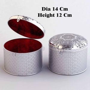 Caja de joyería a granel al por mayor decorativa forma redonda Metal MDF plata color rojo producto hecho a mano para decoración Almirah - Product Image 2